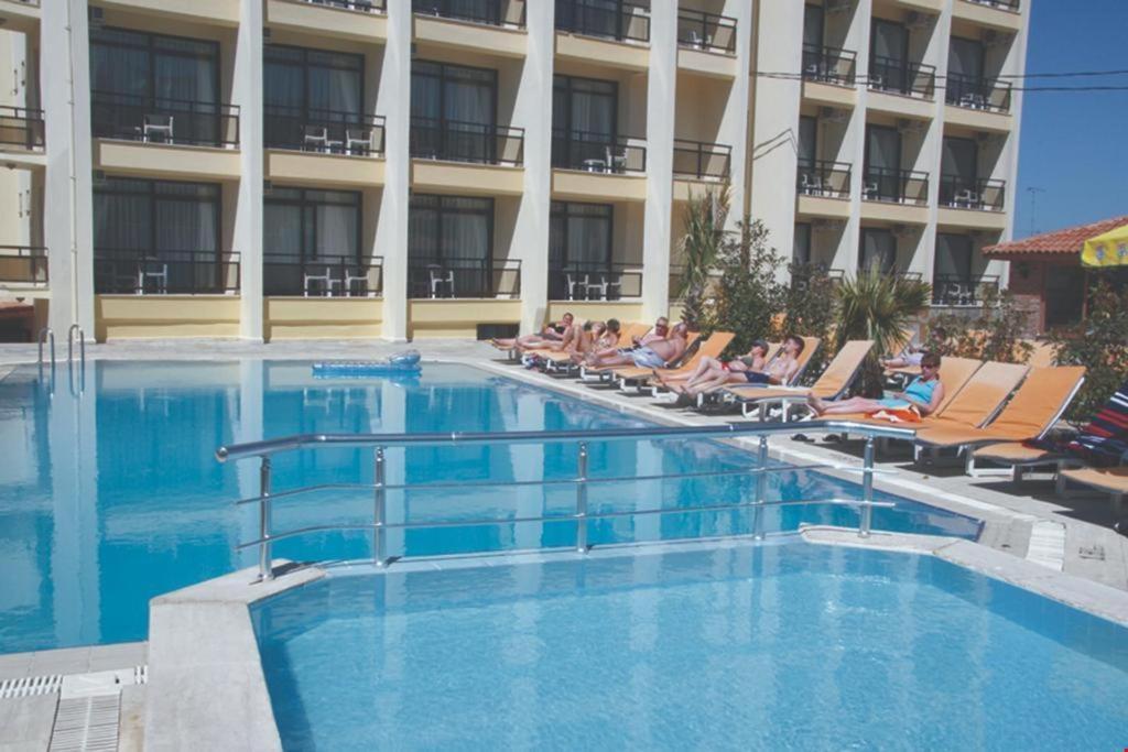 Porteras Otel Кушадасы Экстерьер фото